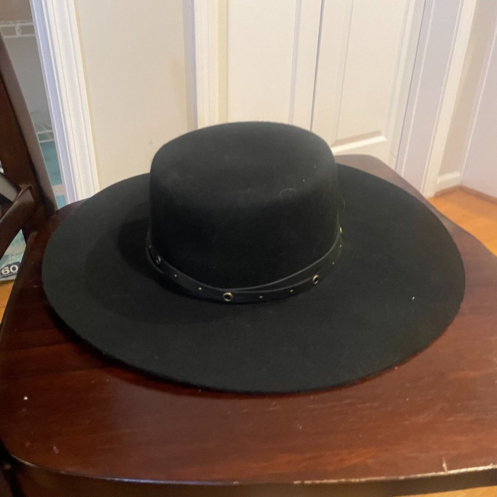 Black Frye Brimmed Hat (Never Worn -Tags Included)
